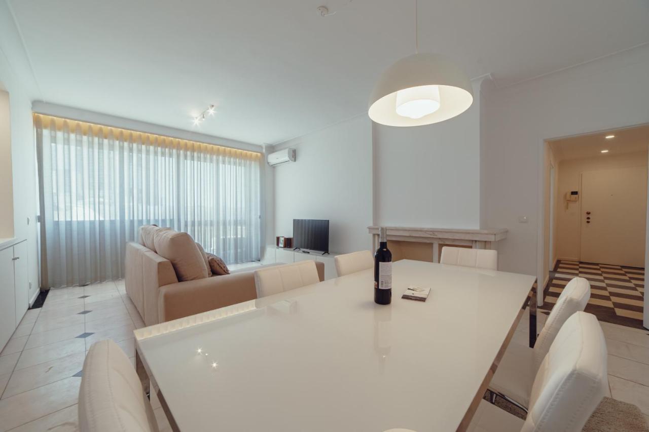 Grand Premium Boavista Apartment By Vacationy Порто Екстериор снимка