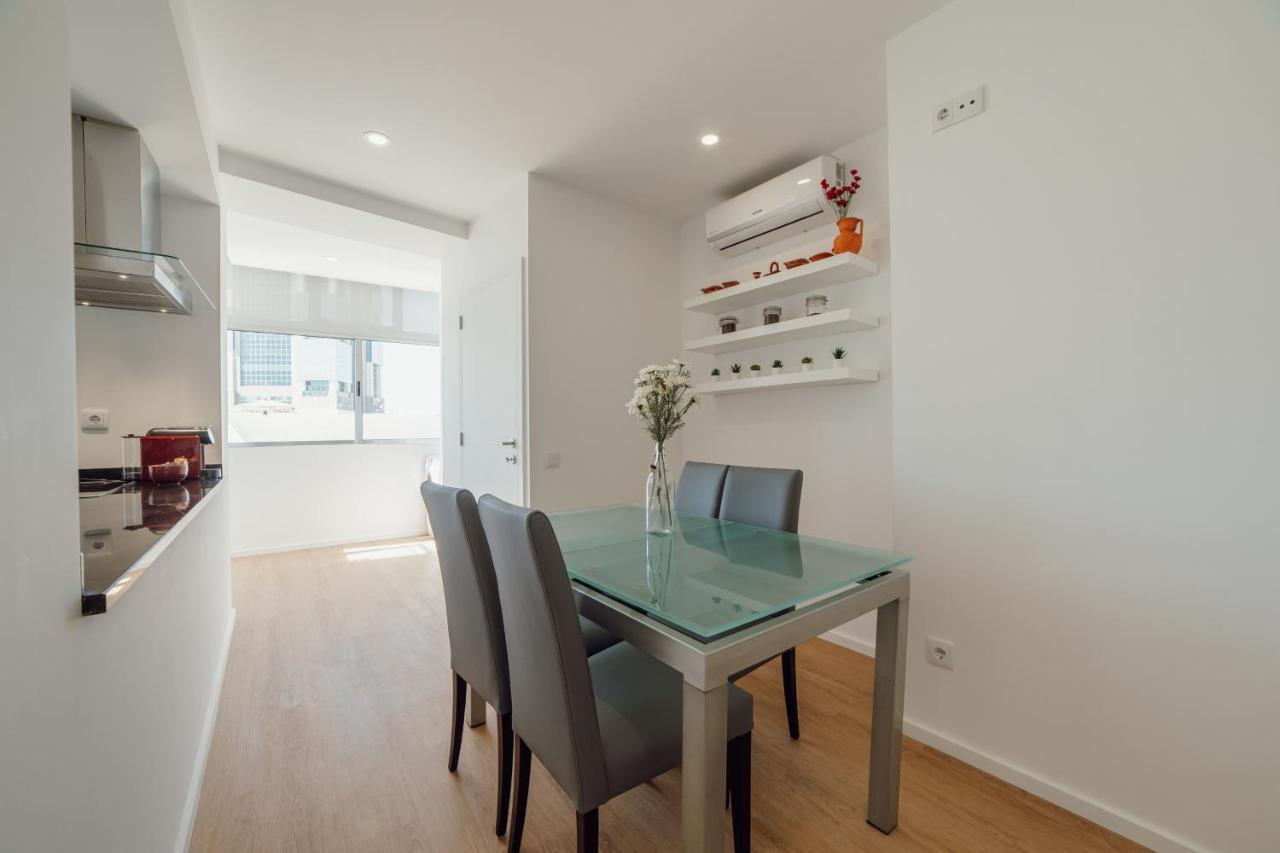 Grand Premium Boavista Apartment By Vacationy Порто Екстериор снимка